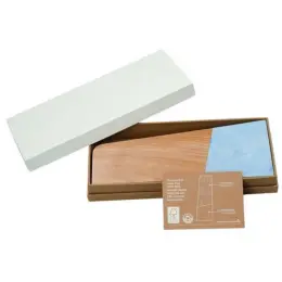 Orikum Waste-To-Wins Recycled Award Gift Box Open